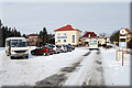 Autobusov� n�dra�� v Konstantinovo L�zn�ch; foto Miroslav Klas
