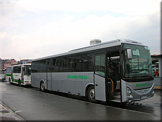 Novinky: z�jezdov� autobus IVECO Evadys H a d�lkov� cyklobus KAROSA