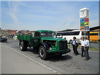 �erstv� zrenovovan� n�kladn� automobil �koda 706 R